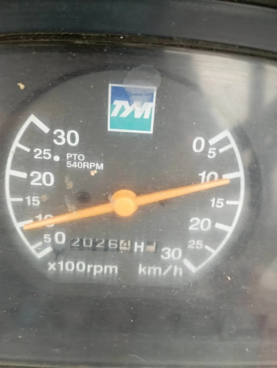 TYM 31hp Compact Tractor no vat - Image 2