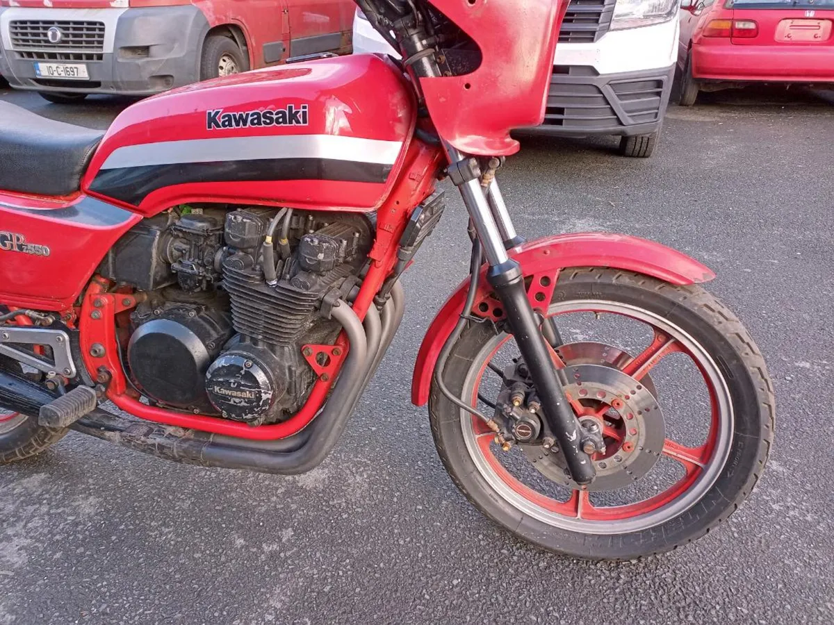 Kawasaki gpz 550 - Image 2