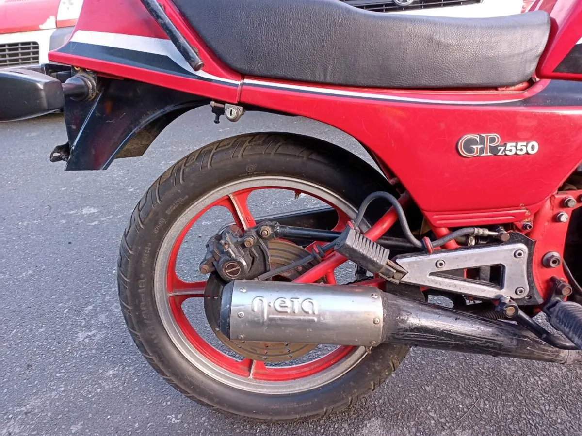 Kawasaki gpz 550 - Image 3