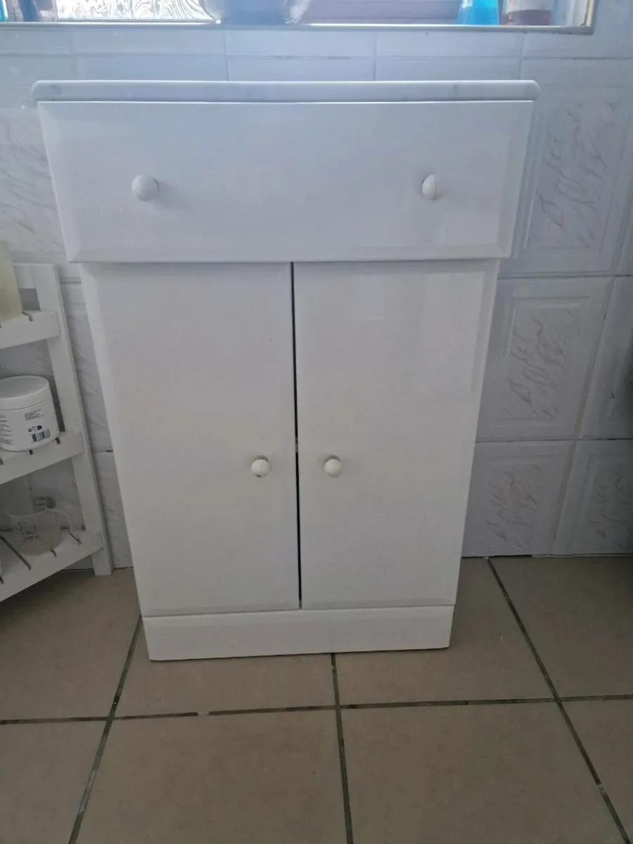 Bathroom Cabinet - Image 2