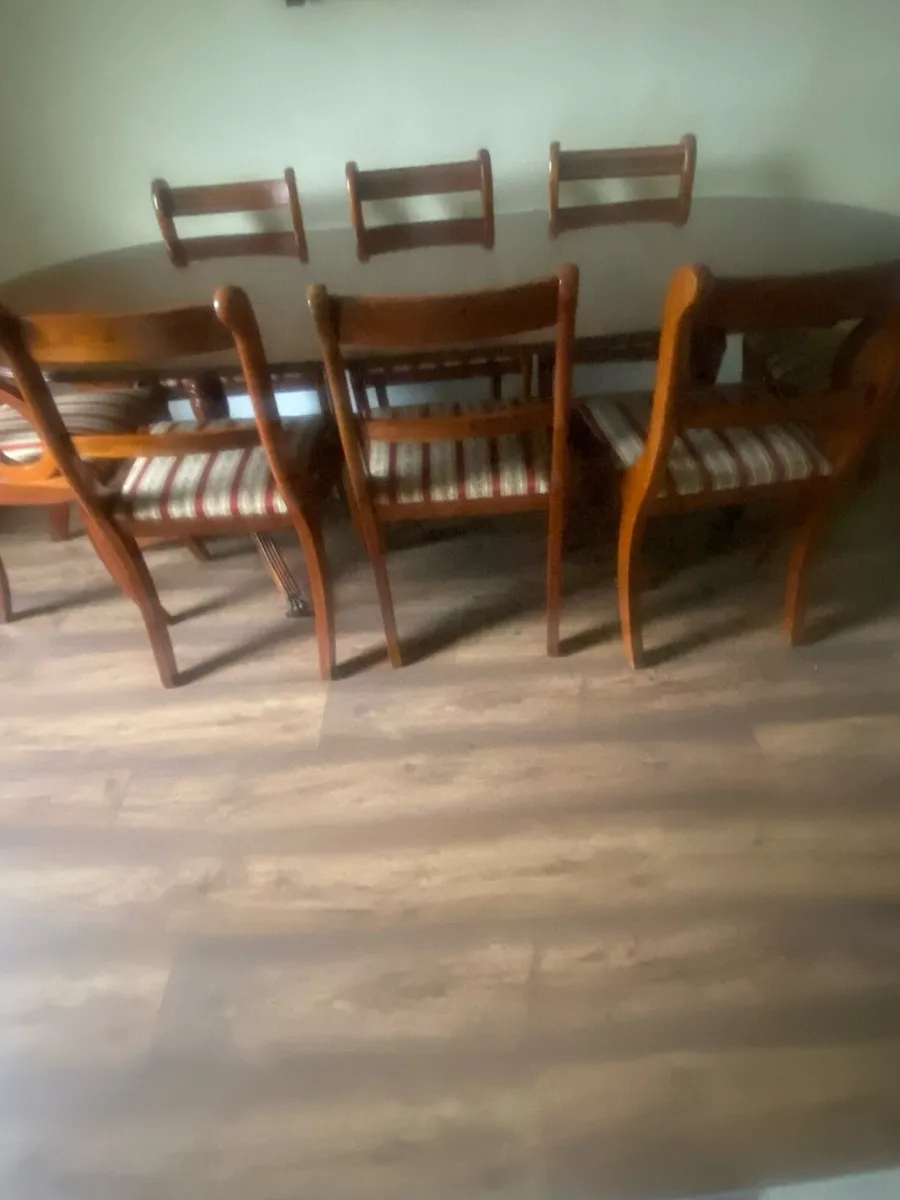 Dining Table and 8 chairs - Image 2