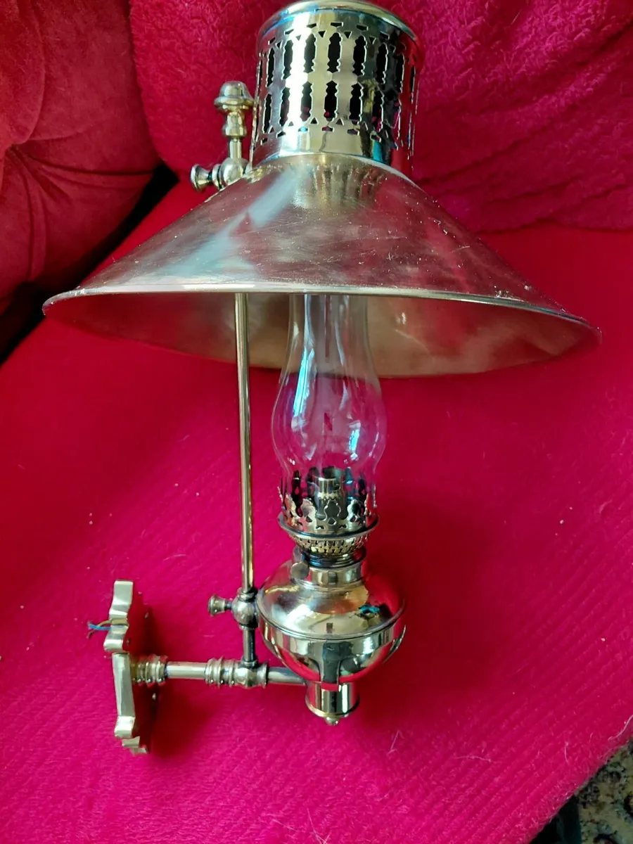Antique wall lights - Image 1
