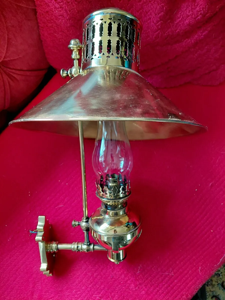 Antique wall lights - Image 2