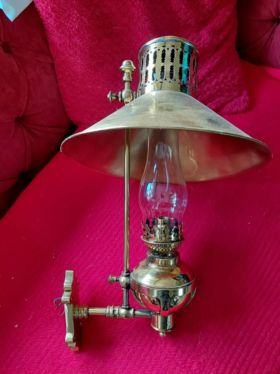 Antique wall lights - Image 4