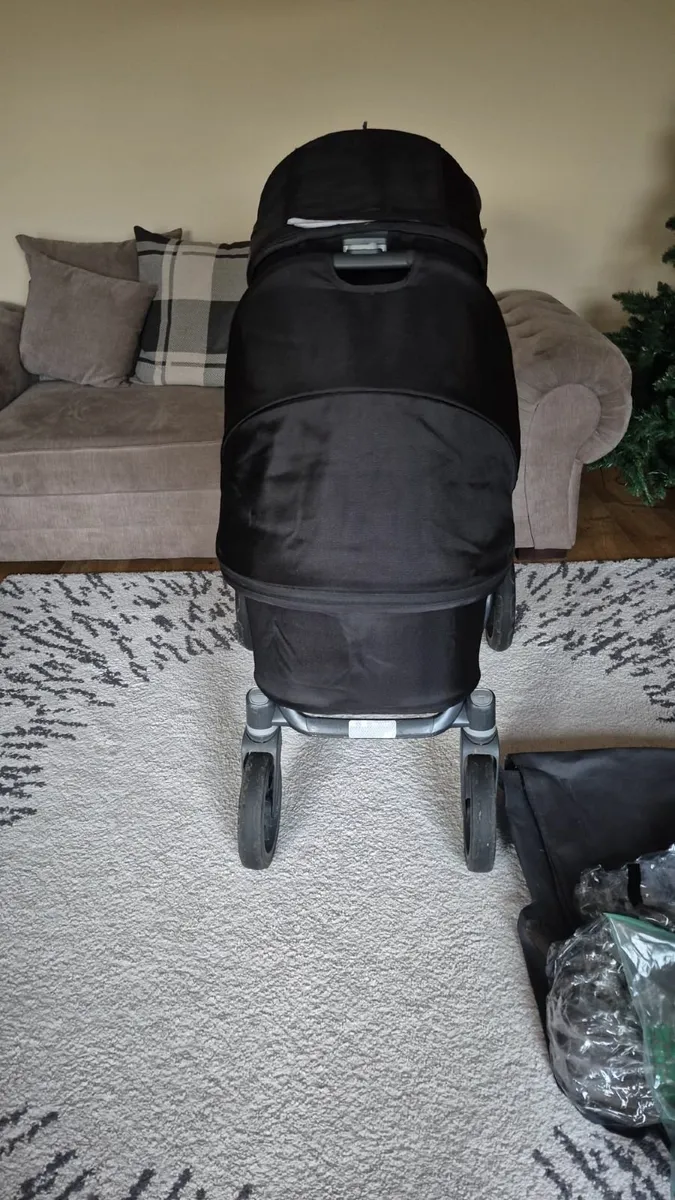 Uppababy Vista Travel System - Image 1