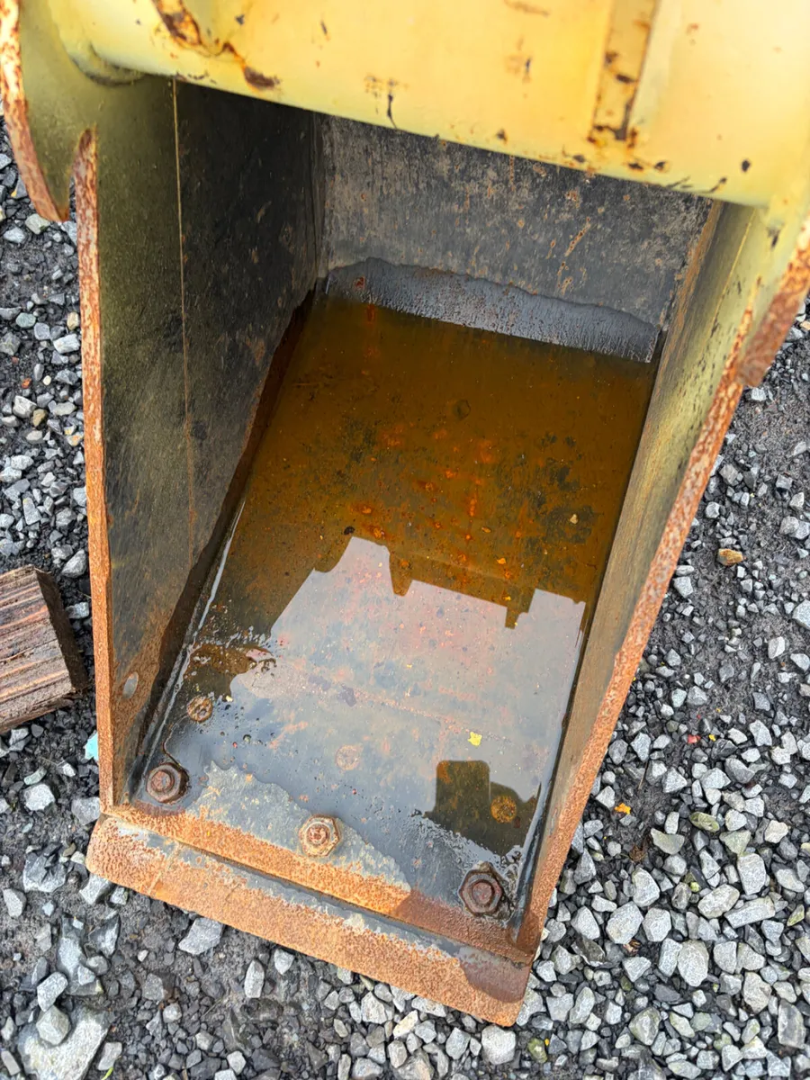 1ft gummy bucket 40mm pin for sale - Image 2