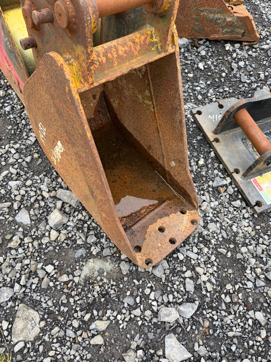 1ft gummy bucket 35mm pin for sale - Image 1