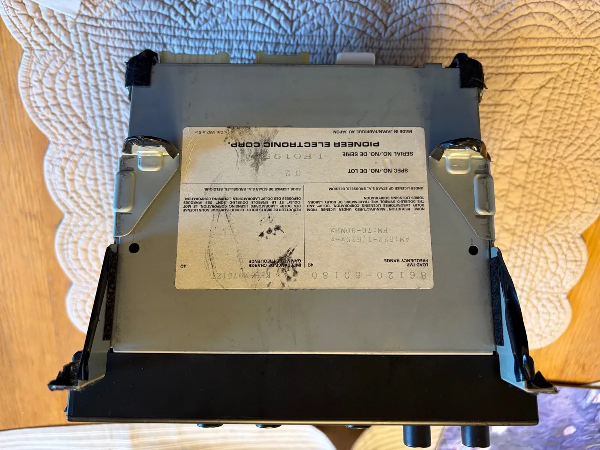 Toyota Celsior Head Unit UCF10 (1991) - Image 3