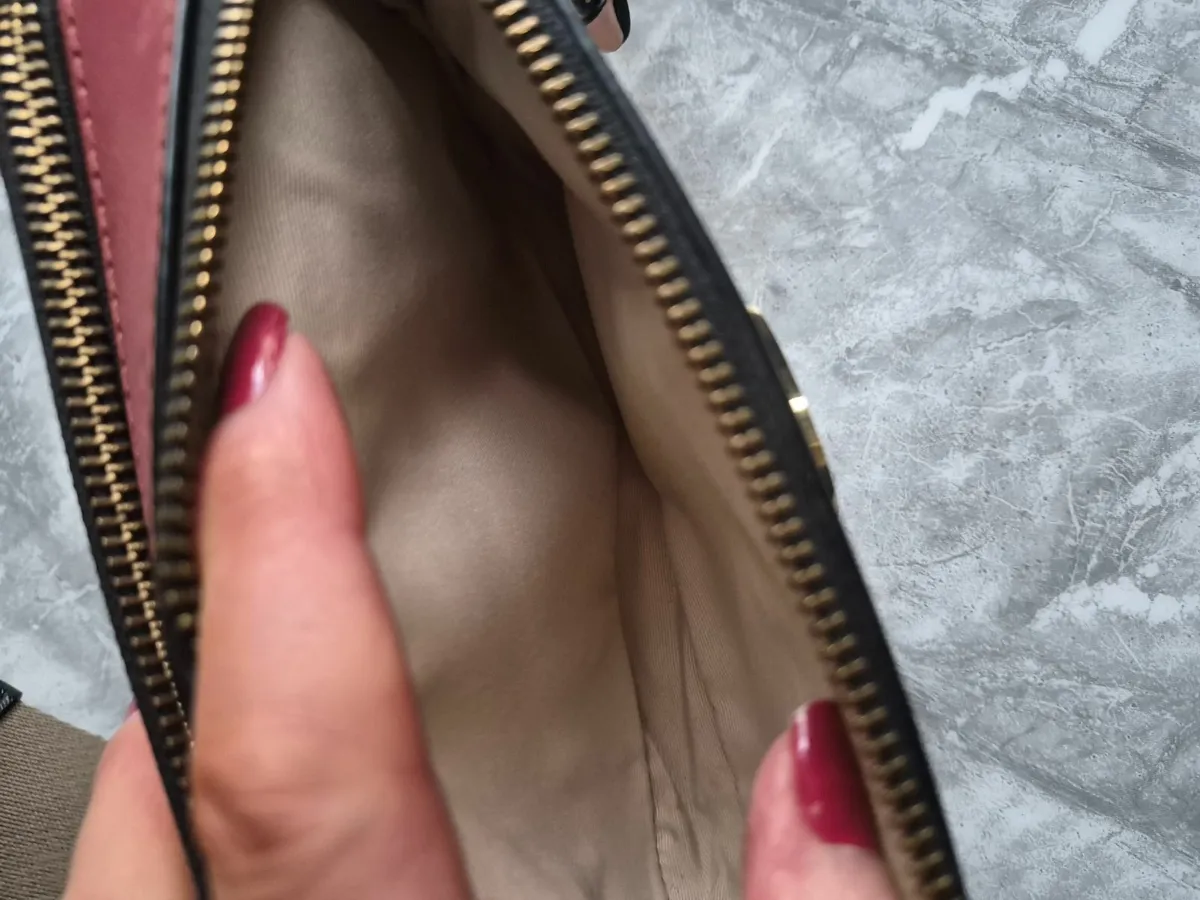 Authentic marc jacobs bag for sale - Image 4