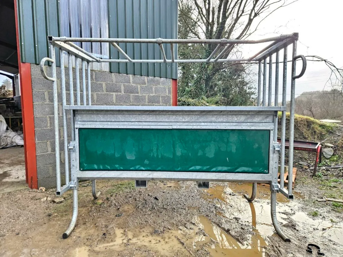 Whelan Creep Feeder - Image 1