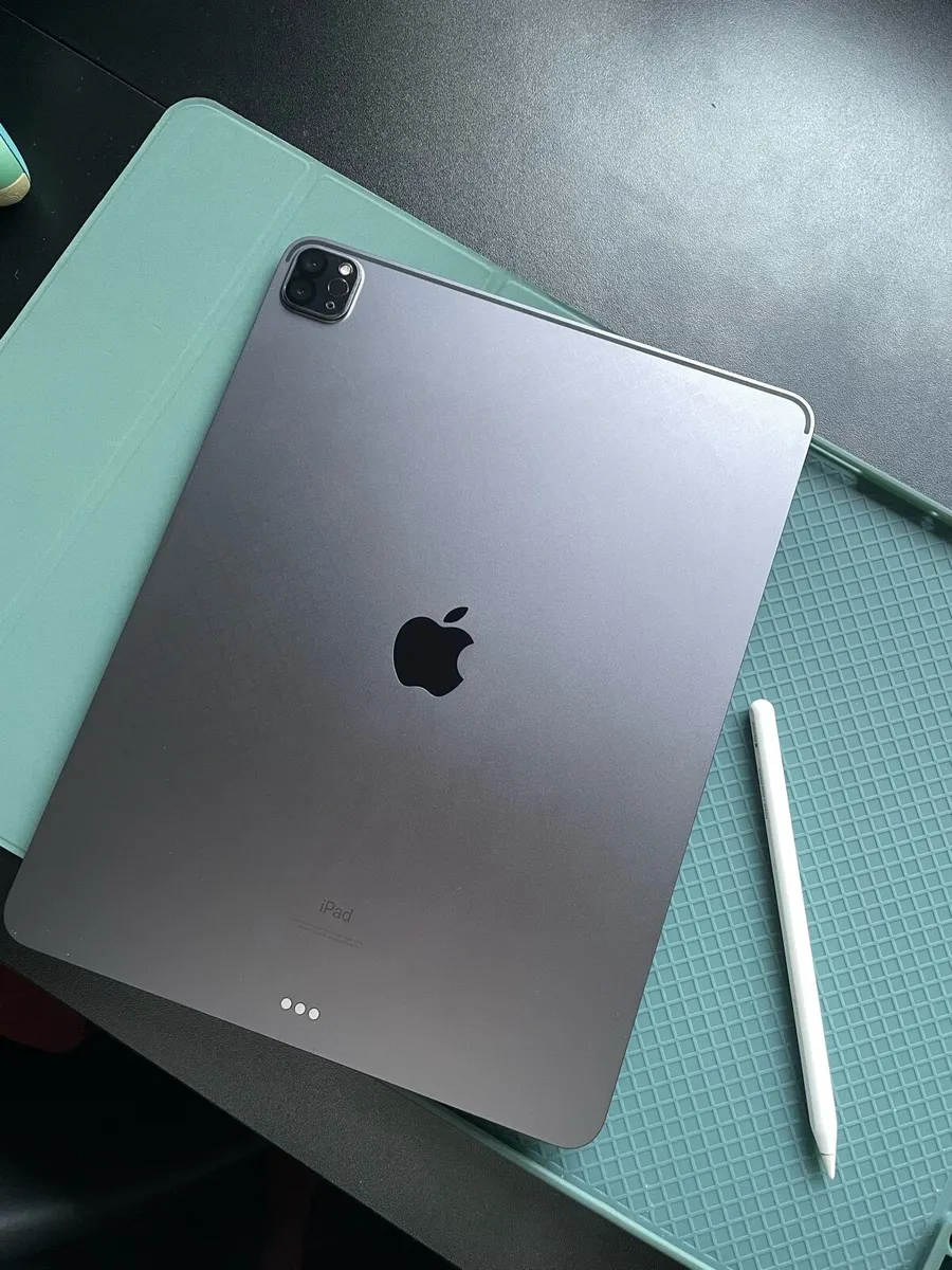 IPad Pro 5th gen (2021) with 2nd gen apple pencil - Image 4
