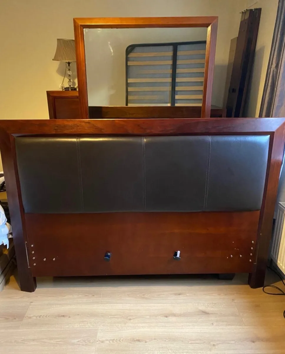 Bedroom furniture - Image 2