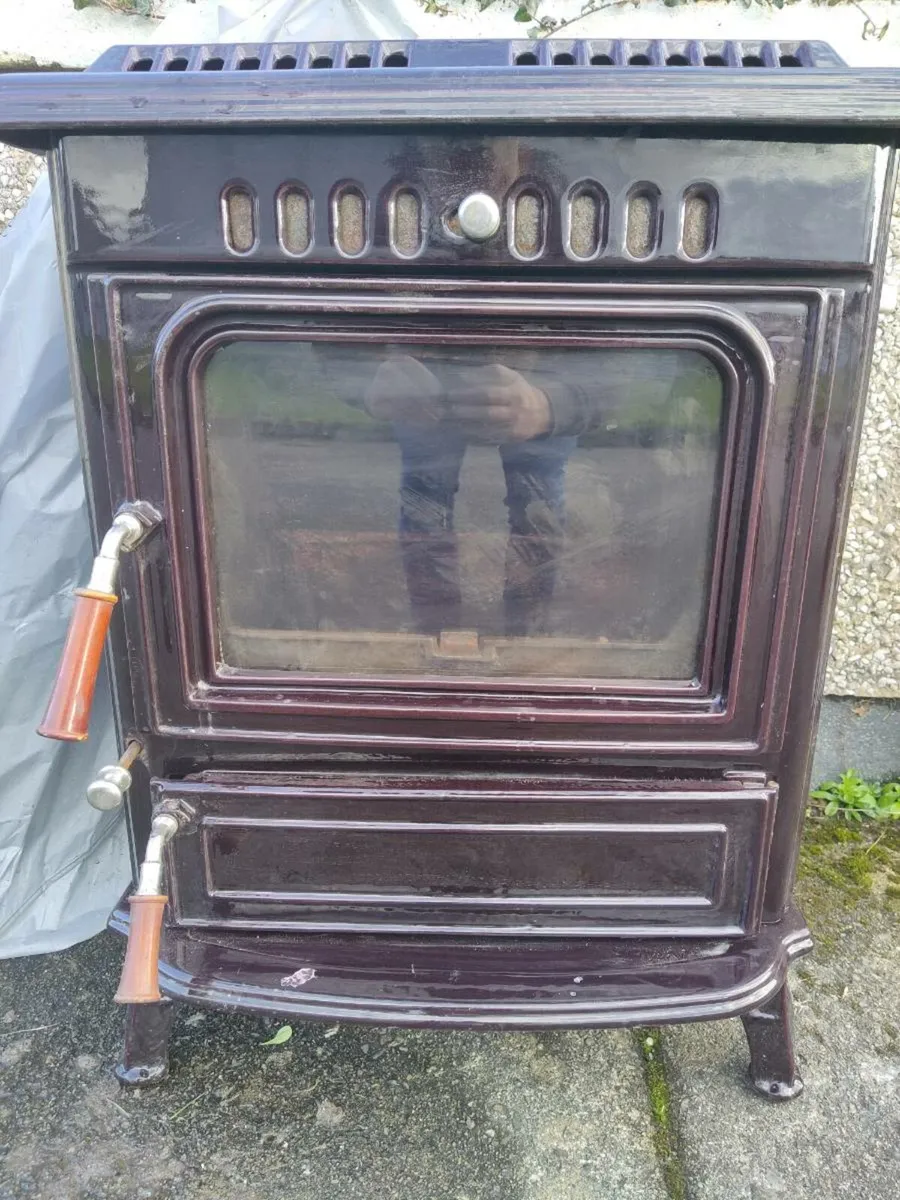 Henley back boiler stove. fantastic condition... - Image 1