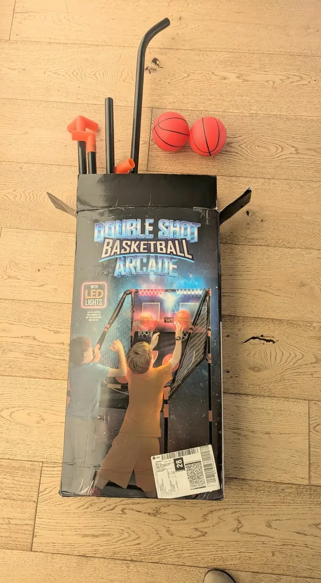 Basketball - Electronic Arcade Game with - Image 3
