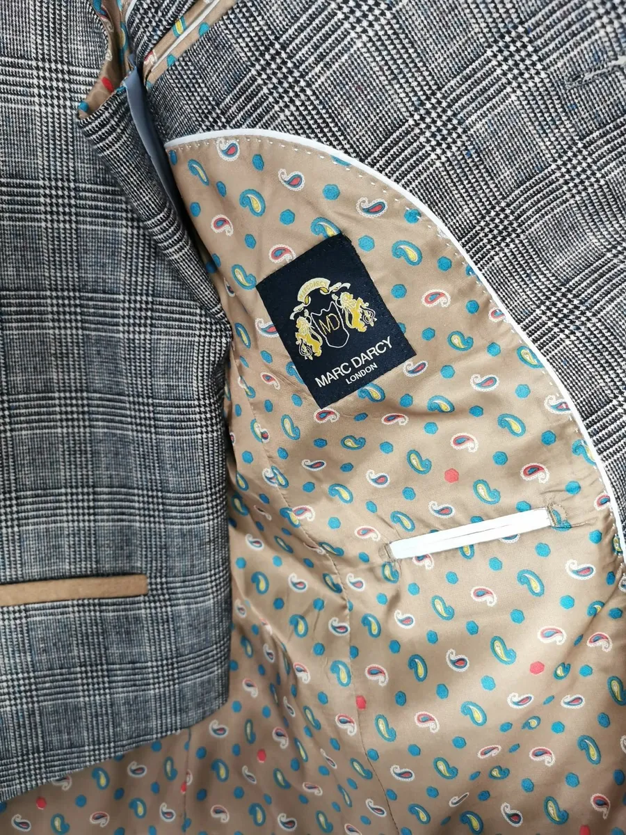 Man's Jacket - Image 2