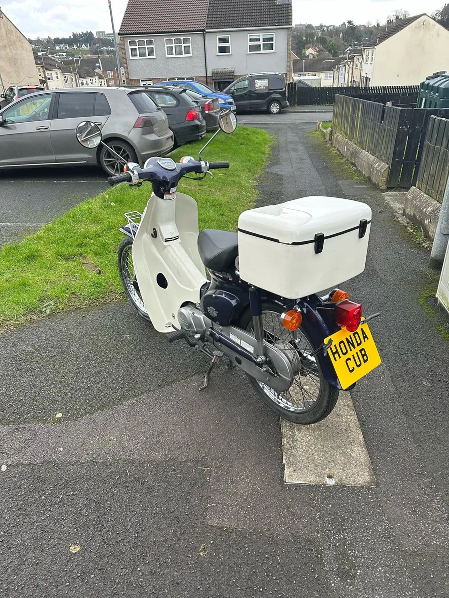 Honda C50 Super Cub - Image 3