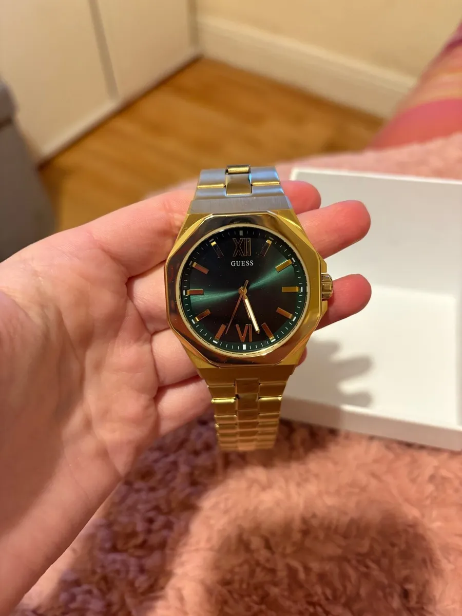 Men’s guess watch - Image 1