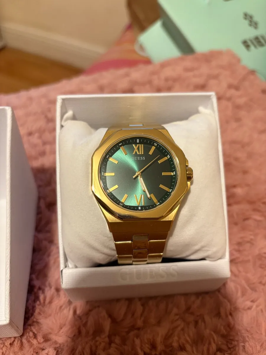 Men’s guess watch - Image 2