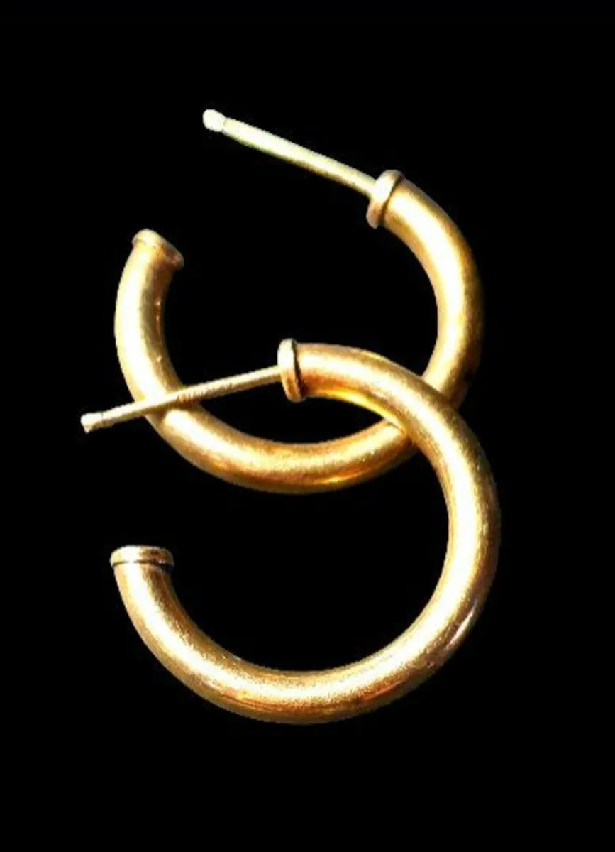 Vintage 9ct Gold Hallmarked Open Hoops - Image 1