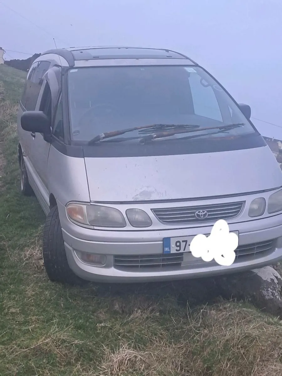 Toyota Estima - Image 1