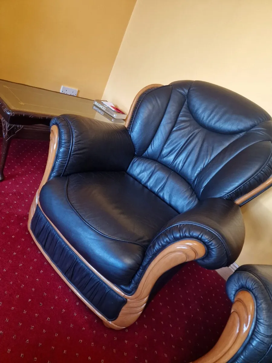 3 piece suite - Image 3