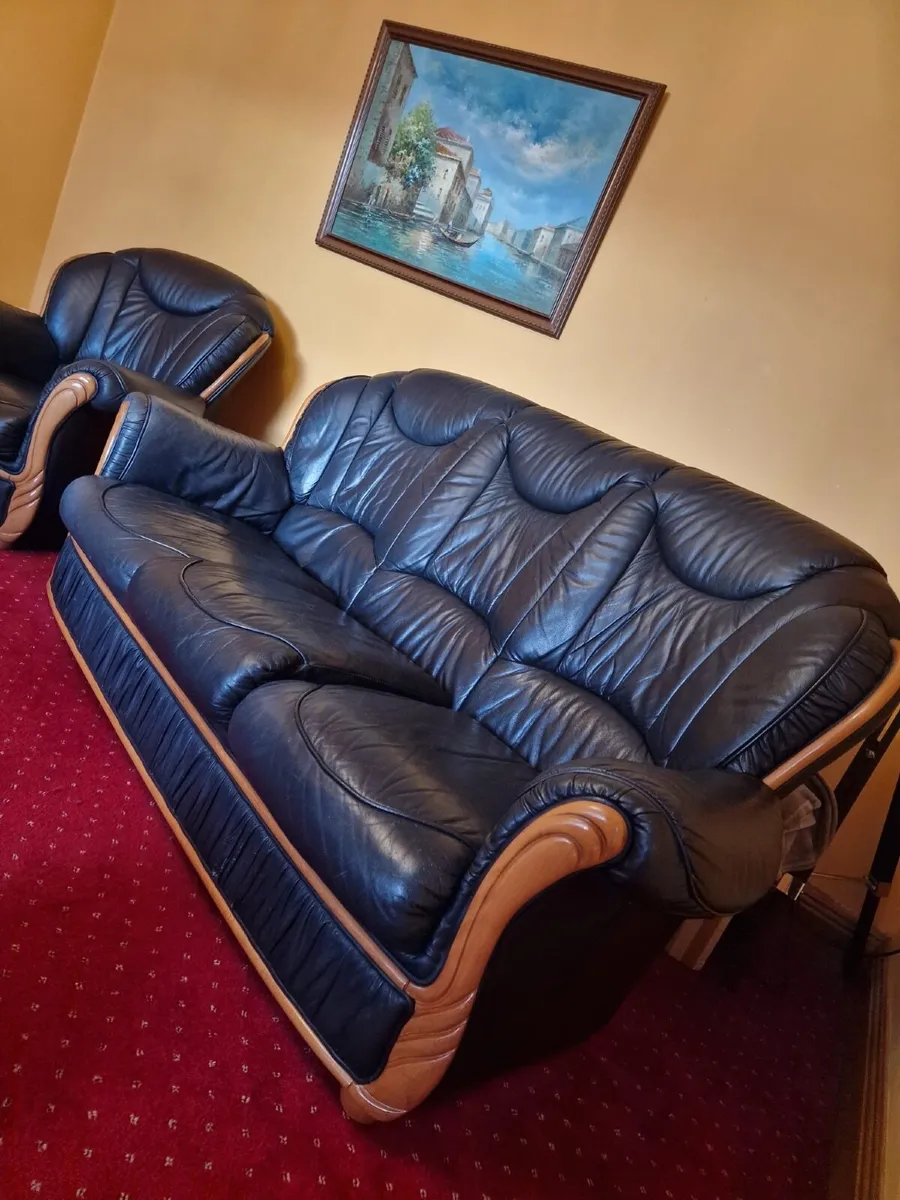 3 piece suite - Image 1