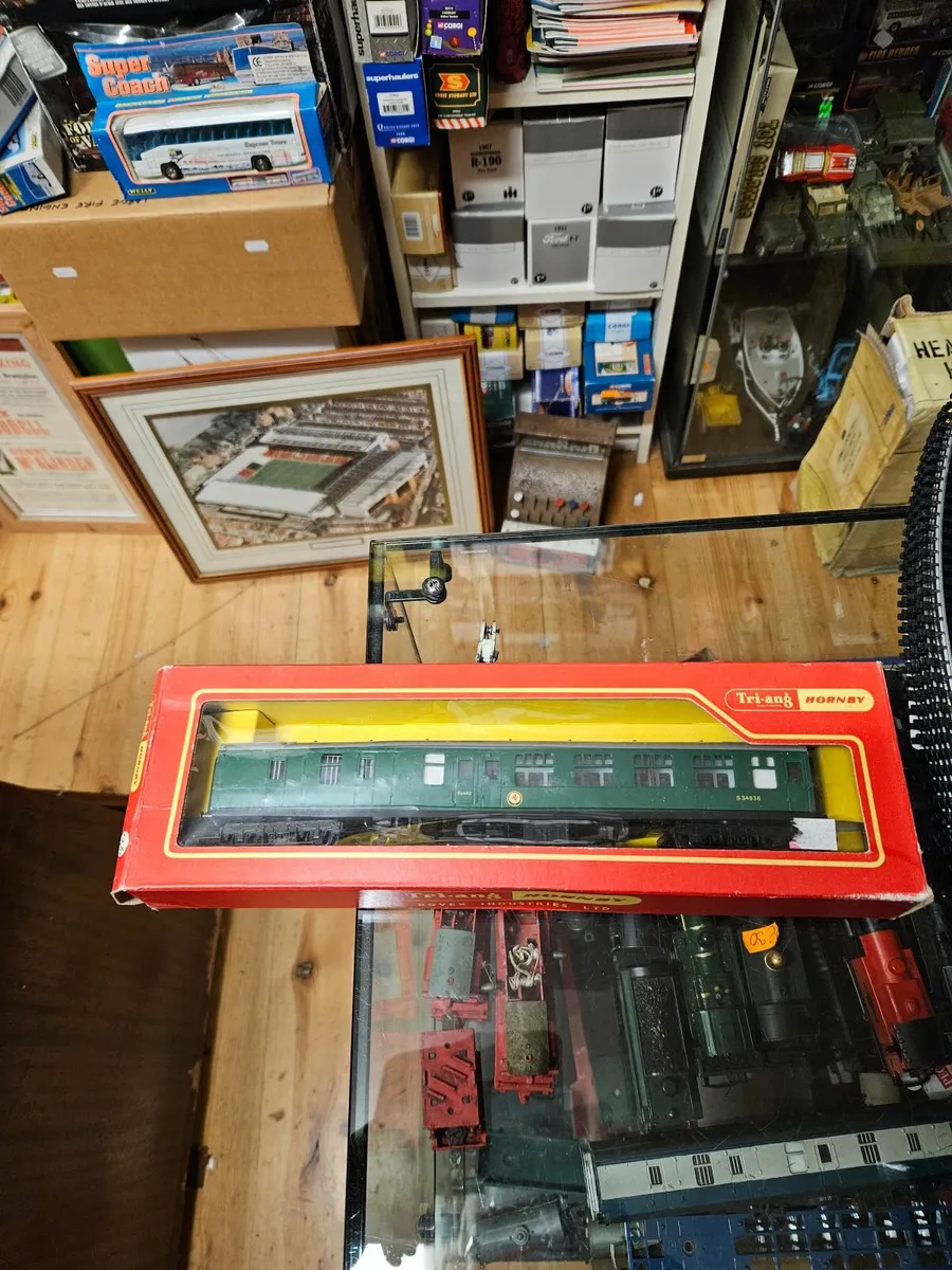 Hornby Triang OO Gauge Carraige