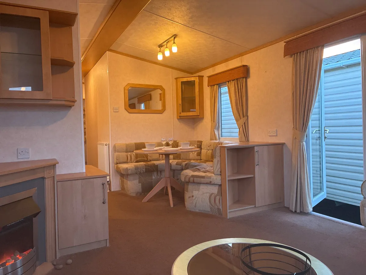 BEAUTIFUL HOME THAT TICKS ALL THE BOXES - Image 4