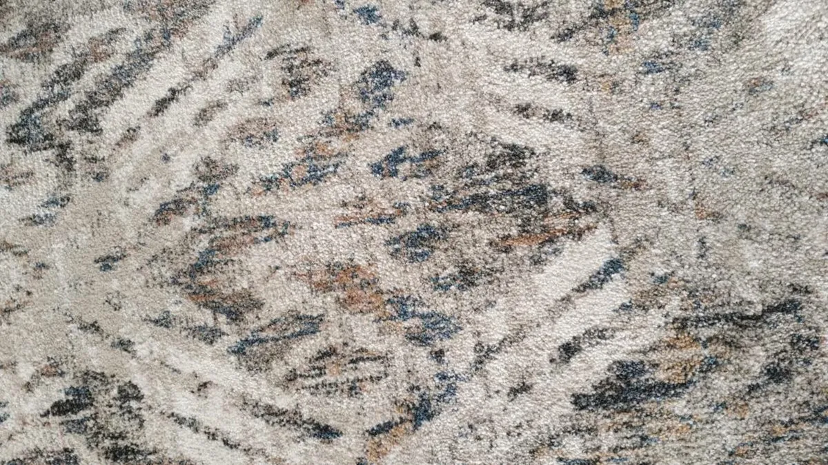 Kukoon Large area rug (new) - Image 4