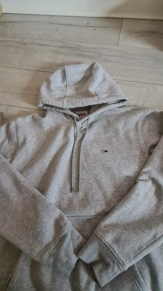 Tommy hilfiger hoodie - Image 4