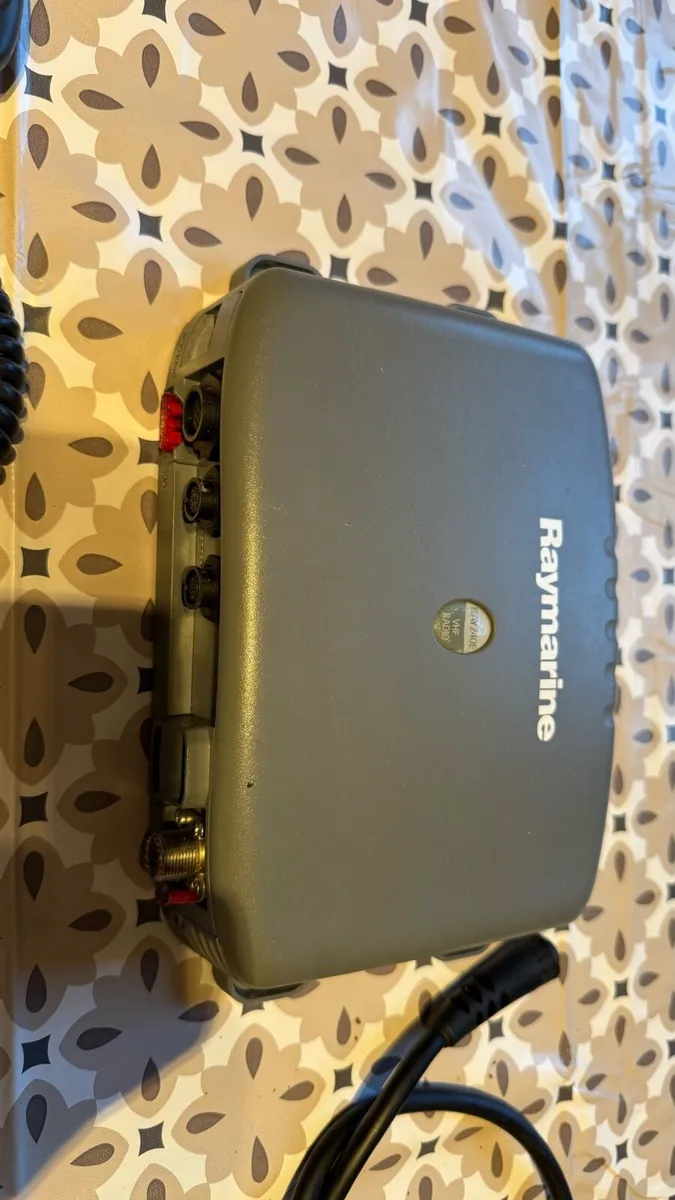 Raymarine ray 240 - Image 4