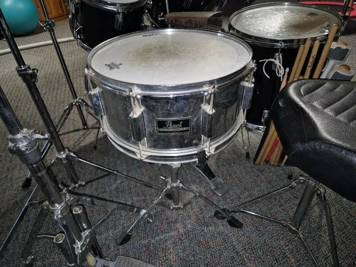 Professional drum kit - Image 1