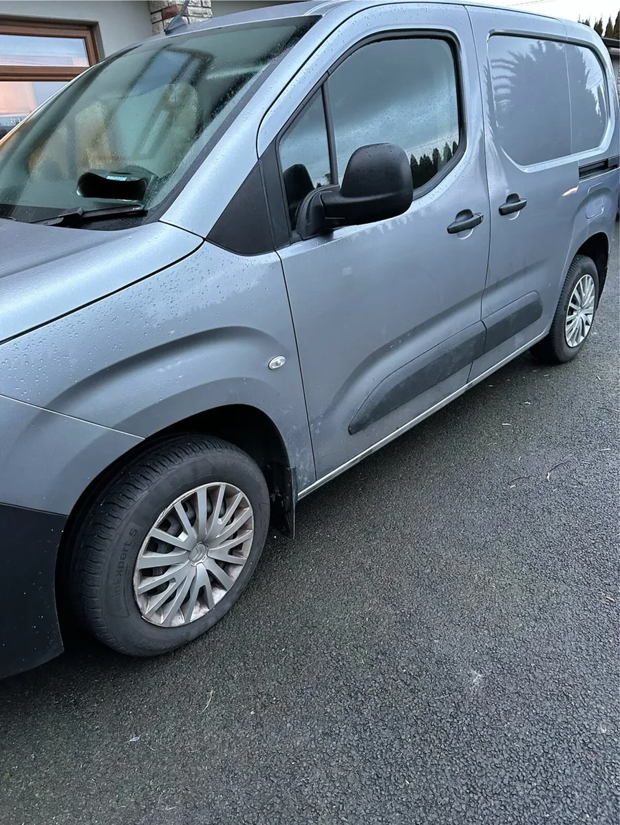 Citroen Berlingo diesel van - Image 2