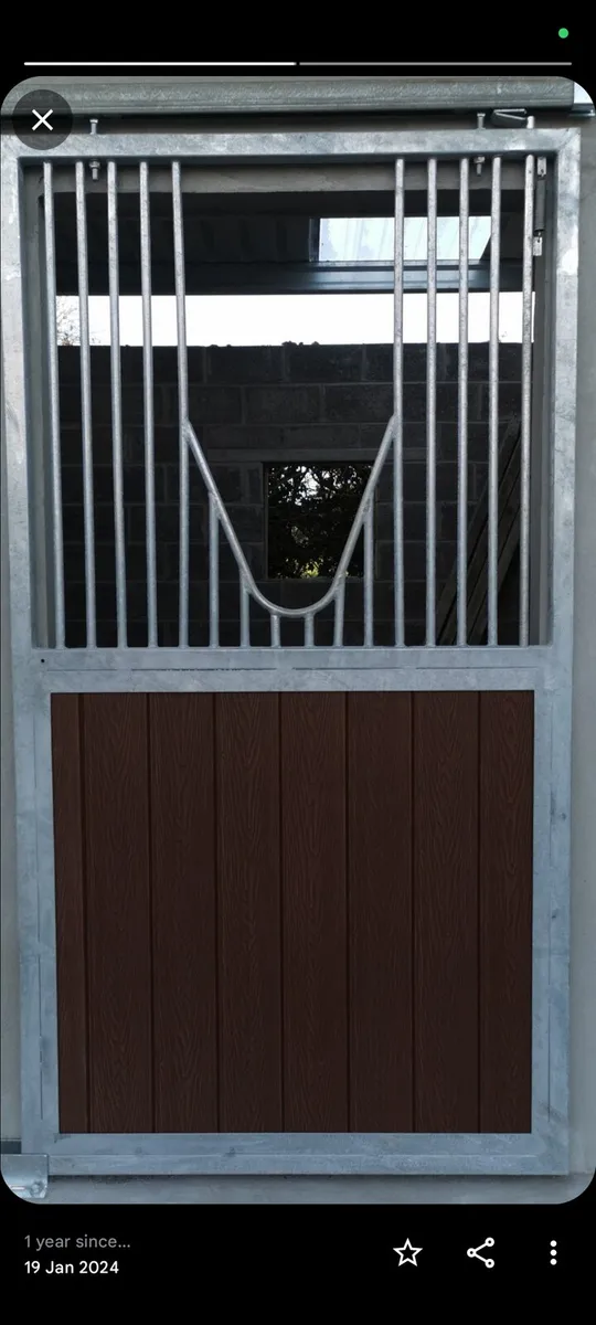 STABLE DOORS ,PARTITIONS & FRONTS - Image 1