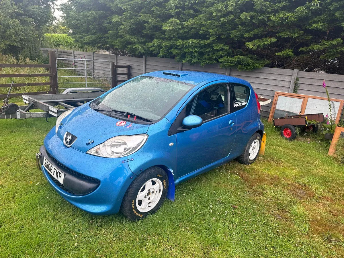 Rally car j 1000 - Image 1