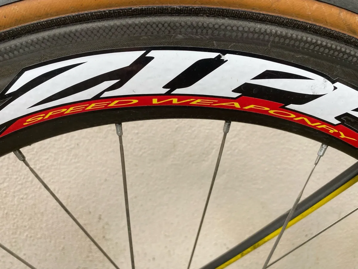 Racing Bike - Image 4