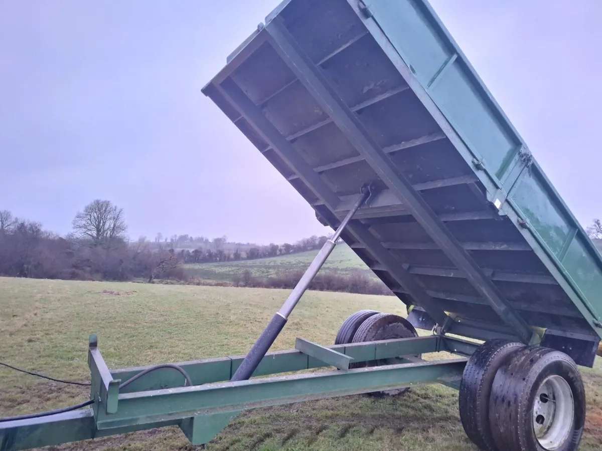 Tip Trailor - Image 1