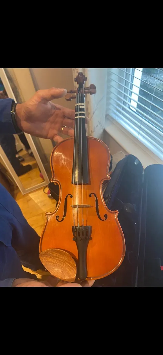 Violin - Image 3