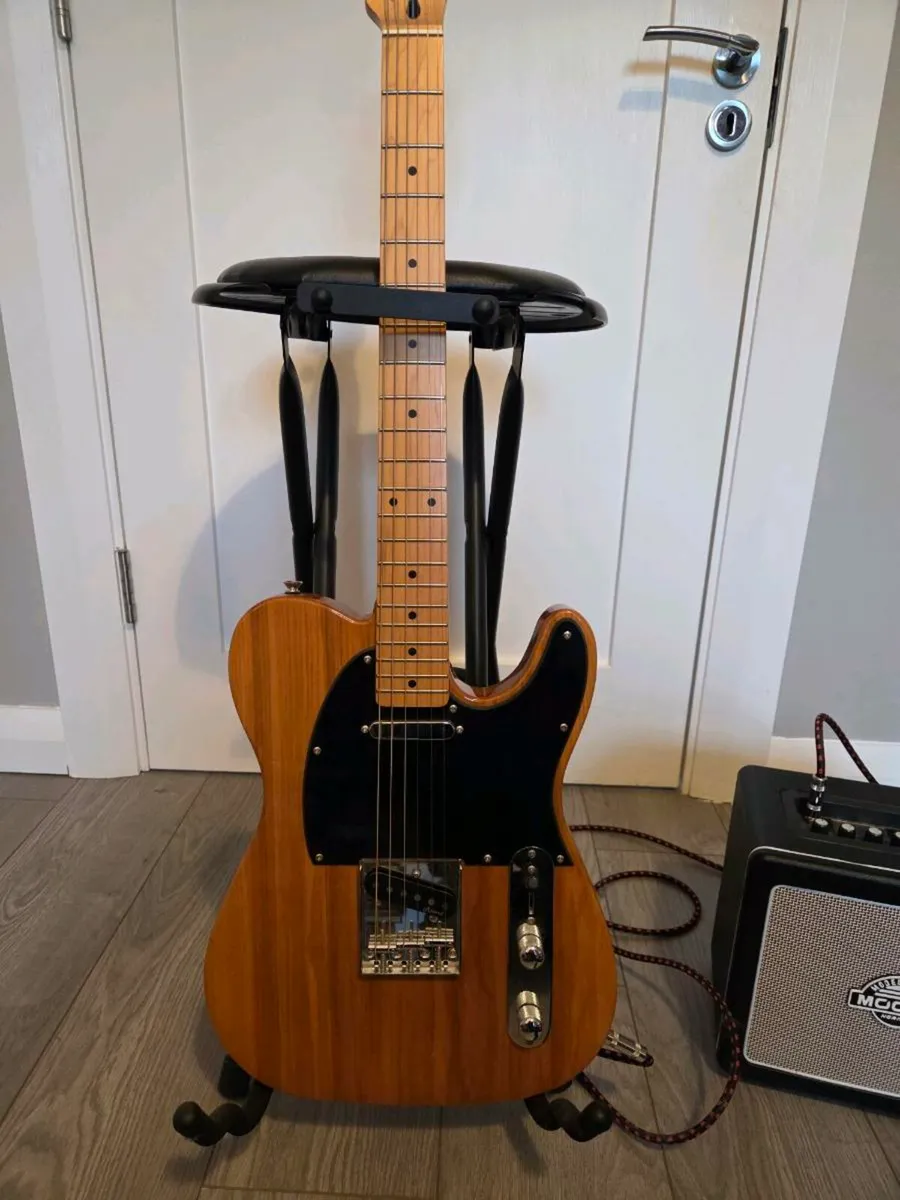 Harley Benton Telecaster and modelling amp - Image 2