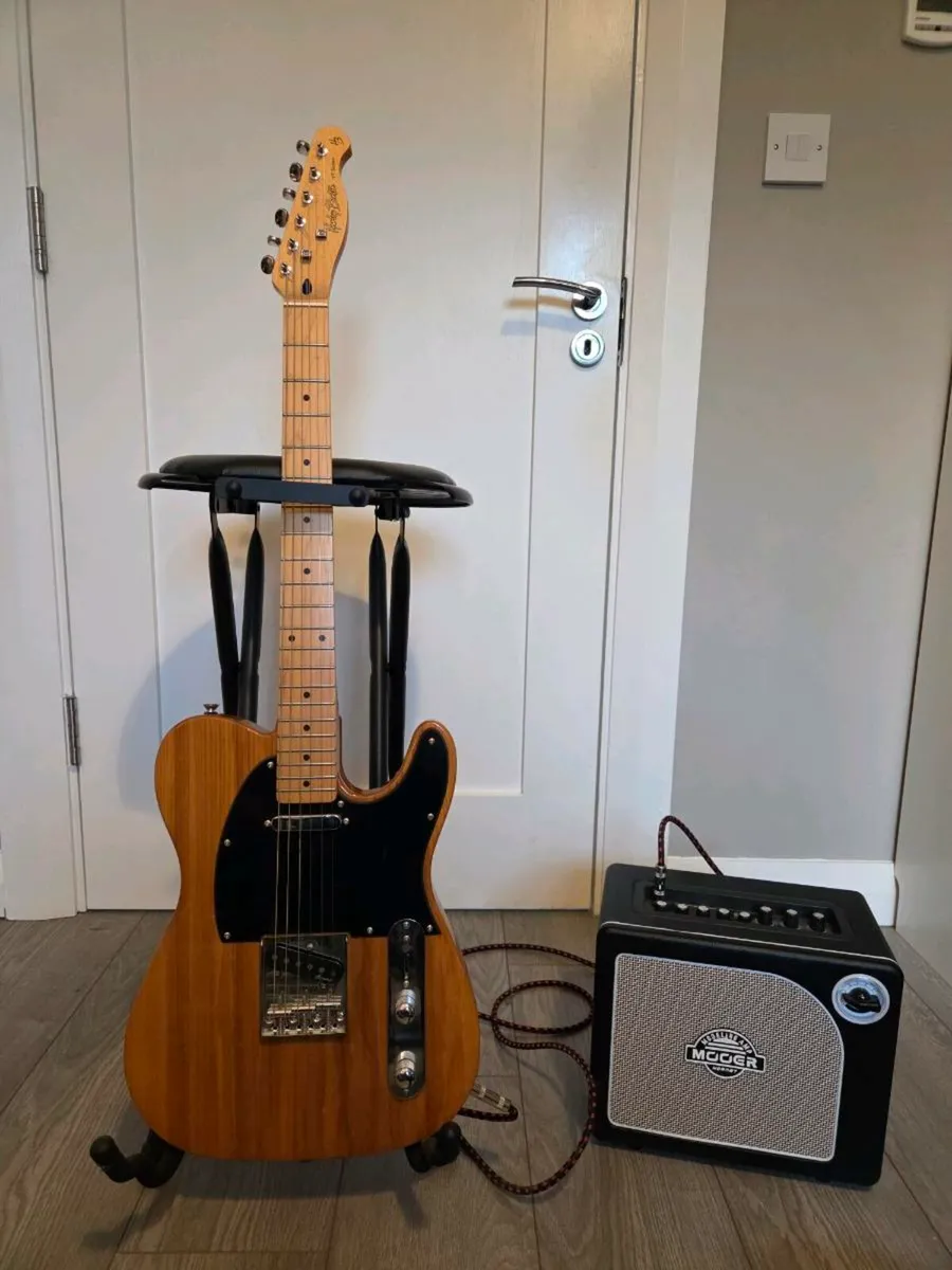 Harley Benton Telecaster and modelling amp - Image 1