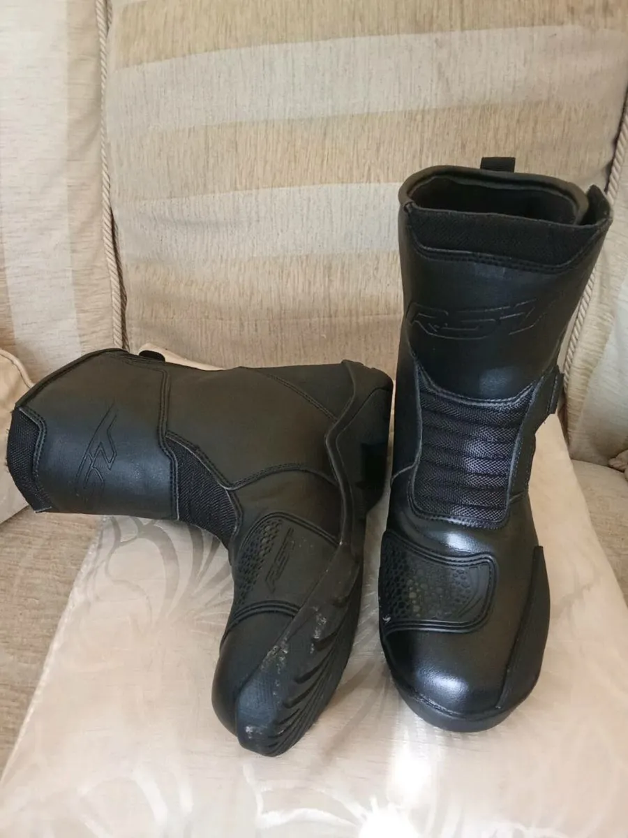 Motorcycle boots - Image 1