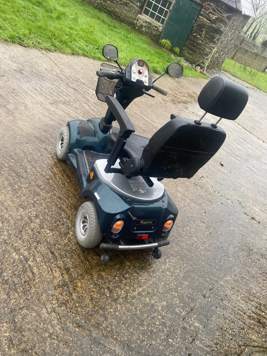 Mobility scooter - Image 1