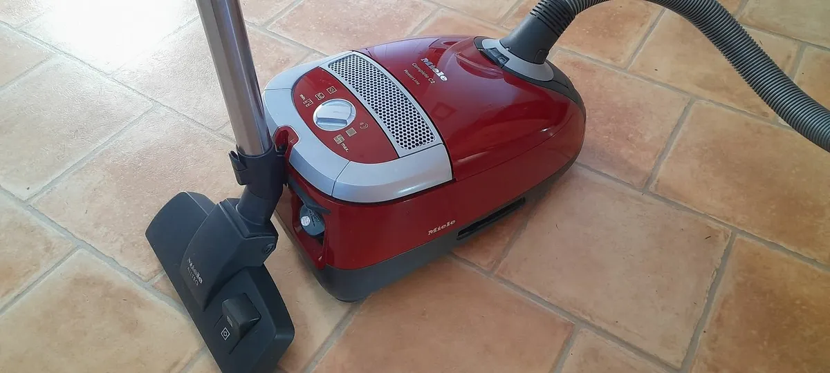 Miele vacuum/Hoover cleaner - Image 3