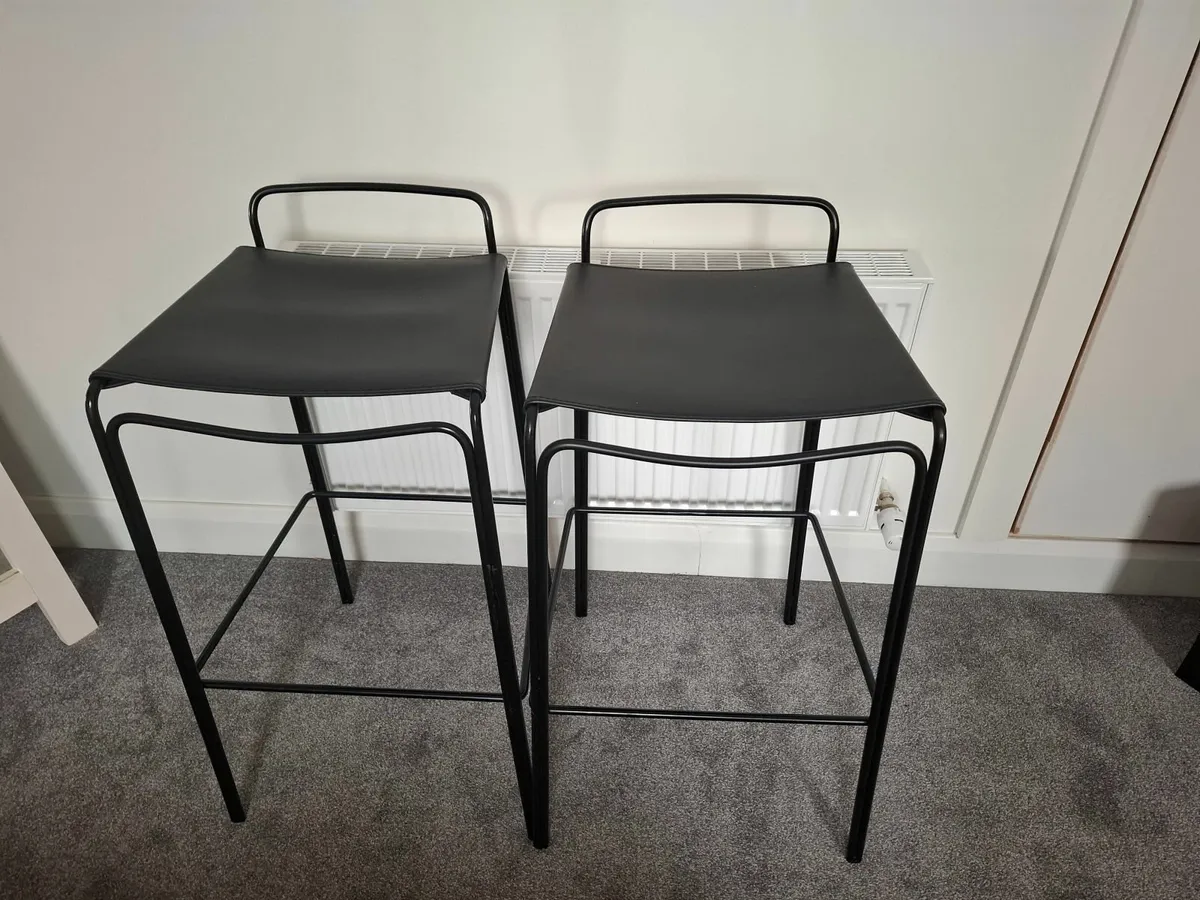 Kitchen stools - Image 1