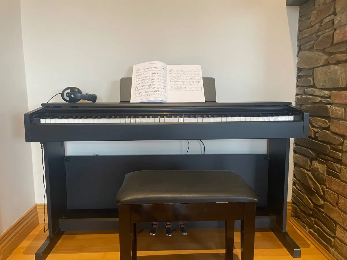 Digital Piano - Image 2