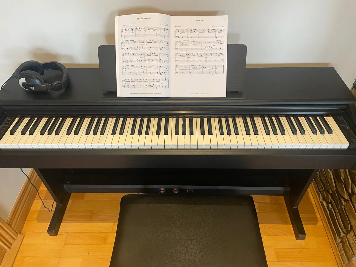 Digital Piano - Image 4