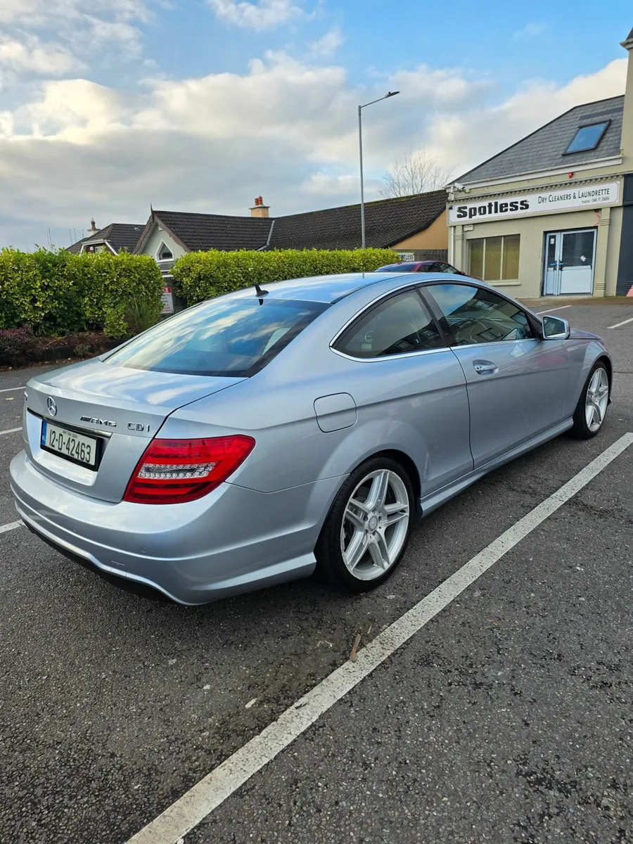 MERCEDES C 220 AMG Sport Cupe - Image 3