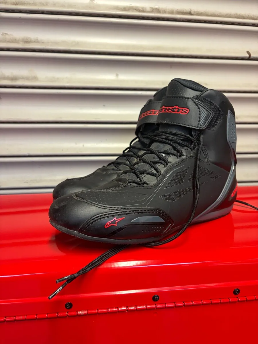 Motorcycle Boots - Image 1