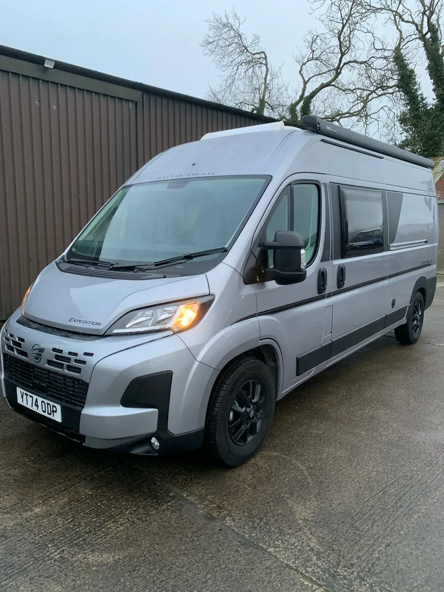 2025 (2026 model) Auto trail expedition 67 flex - Image 1