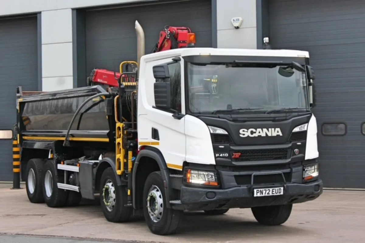 2022 SCANIA P410 XT 8X4 TIPPER GRAB - Image 1